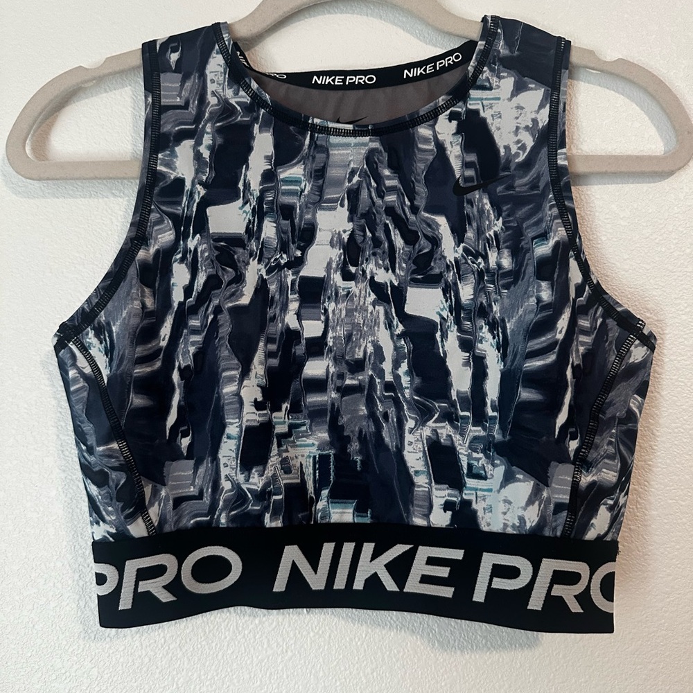 Nike Pro Women's Abstract Black, Blue, and Gray Tank Top